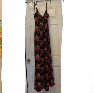Floral strap pans flowy dress